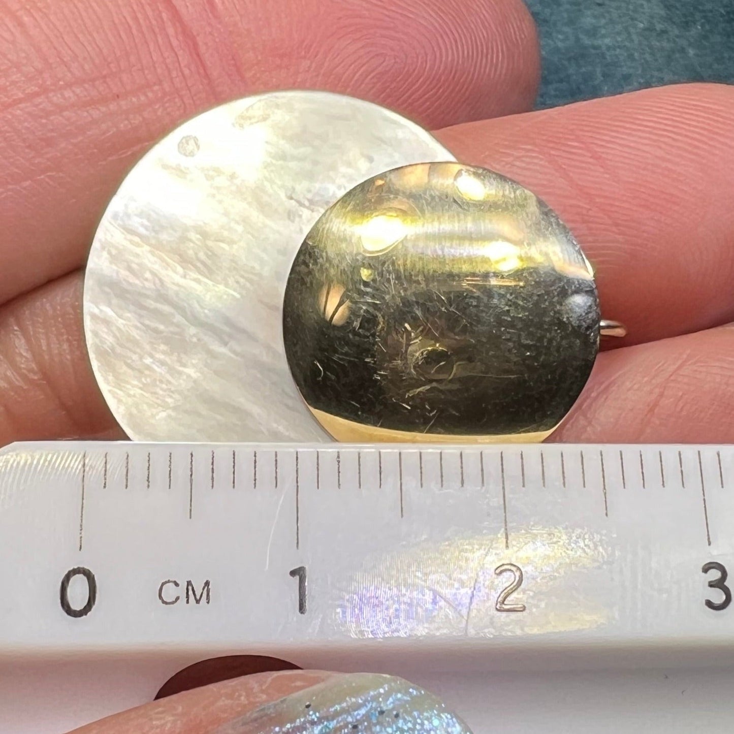 14k Yellow Gold Full MOON Lunar Eclipse Mother of Pearl Pendant - B