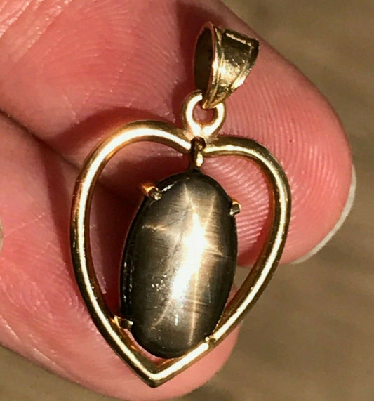 14k Yellow Gold Heart Pendant w Natural Black Star Sapphire. Large 1"