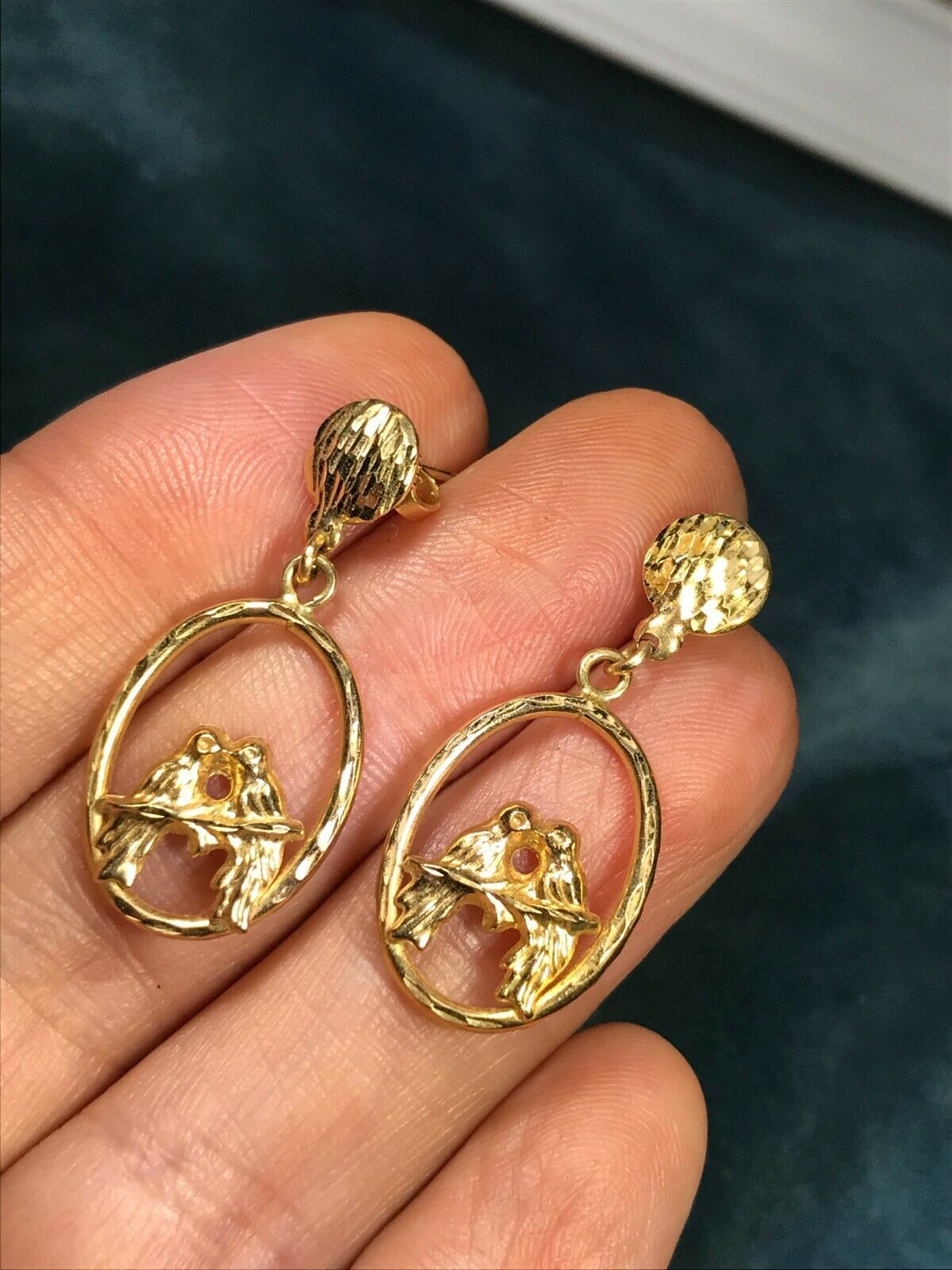 14k Yellow Gold LOVEBIRDS Dangly Earrings_B137_8_20
