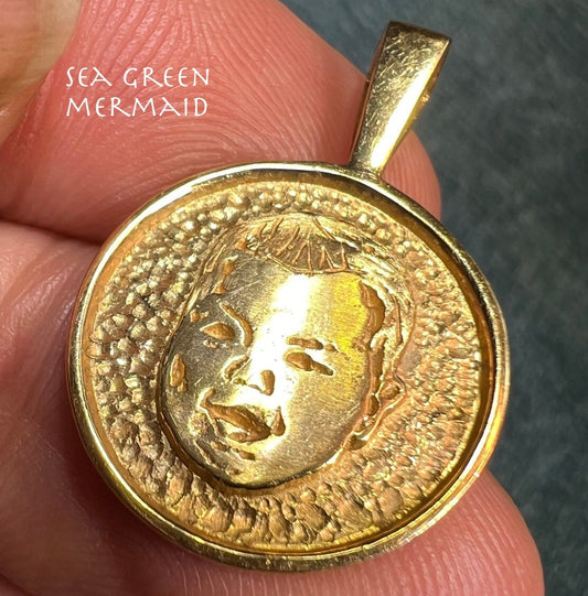 14k Yellow Gold Laughing Baby Disk Pendant. Hand-Carved Portrait