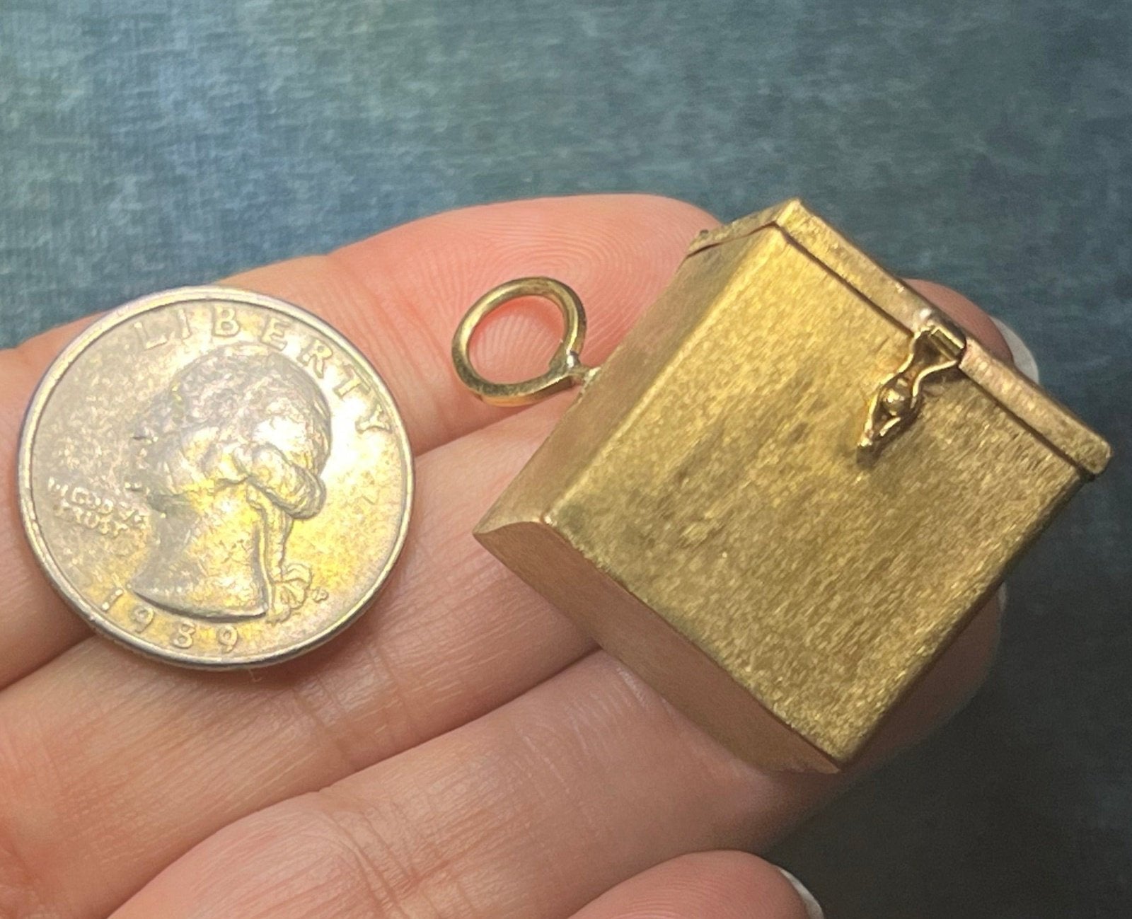 14k Yellow Gold Memento PILLBOX Pendant. 1" Cube. 8g **VIDEO**