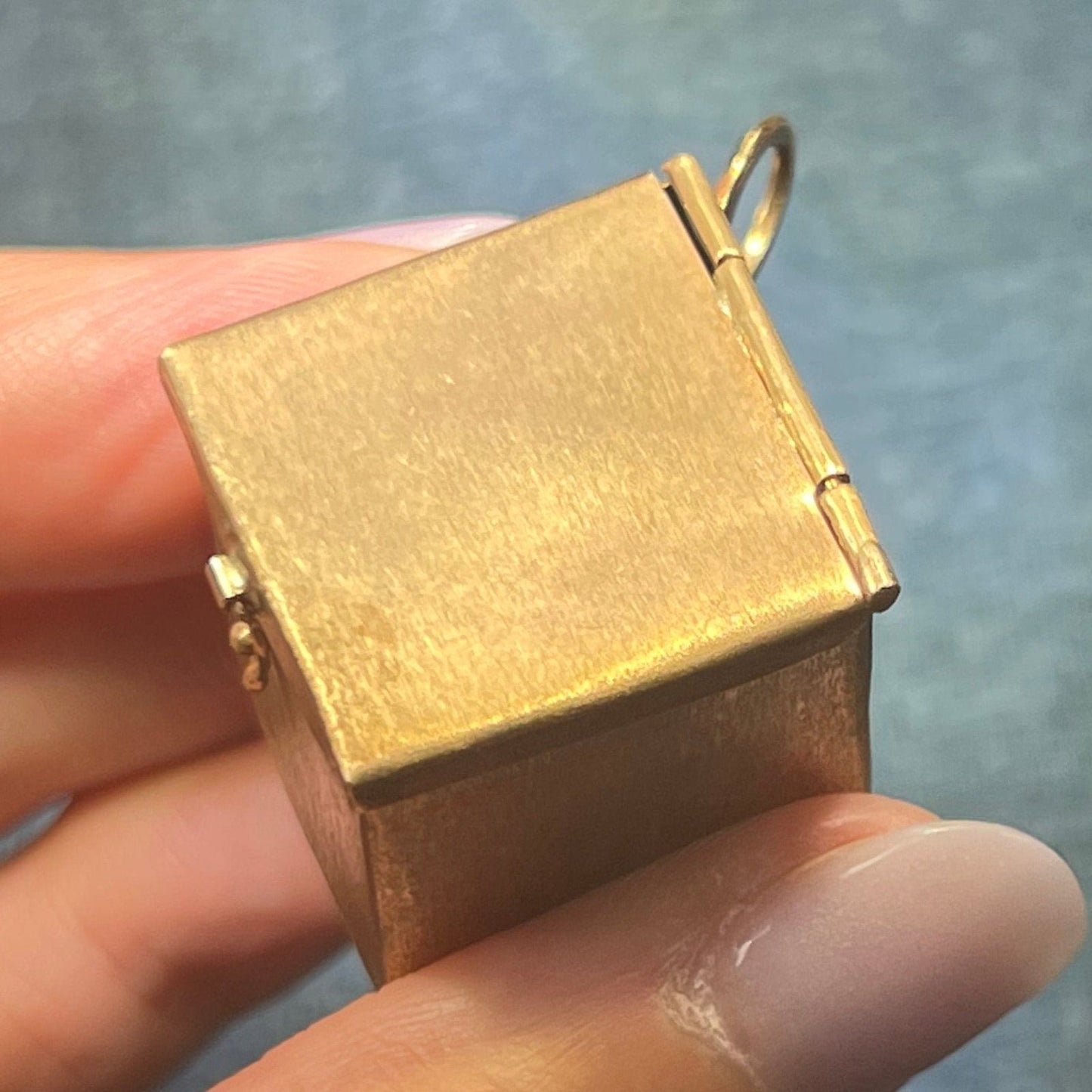 14k Yellow Gold Memento PILLBOX Pendant. 1" Cube. 8g **VIDEO**