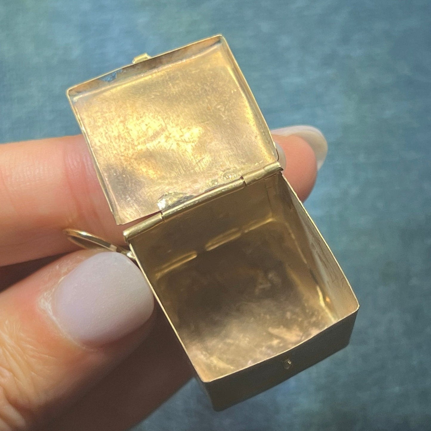 14k Yellow Gold Memento PILLBOX Pendant. 1" Cube. 8g **VIDEO**