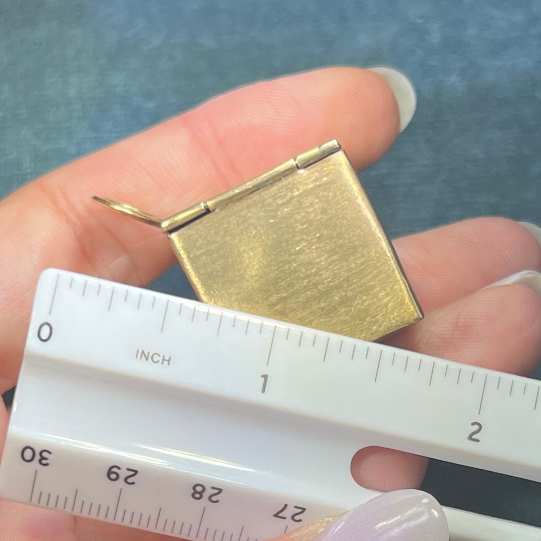 14k Yellow Gold Memento PILLBOX Pendant. 1" Cube. 8g **VIDEO**