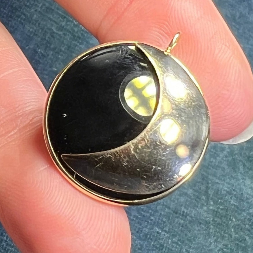 14k Yellow Gold Onyx Crescent Moon Circle Pendant. 1" R