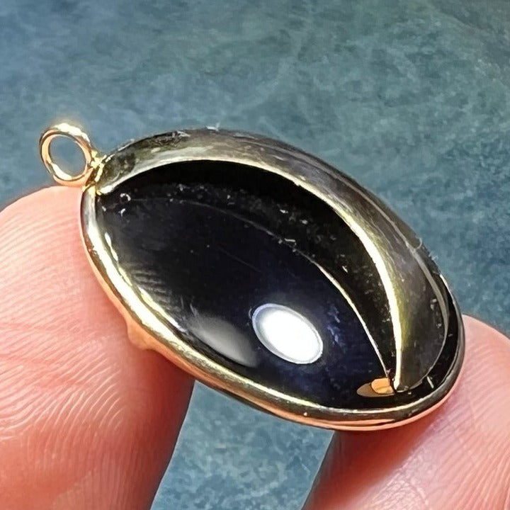 14k Yellow Gold Onyx Crescent Moon Circle Pendant. 1" R