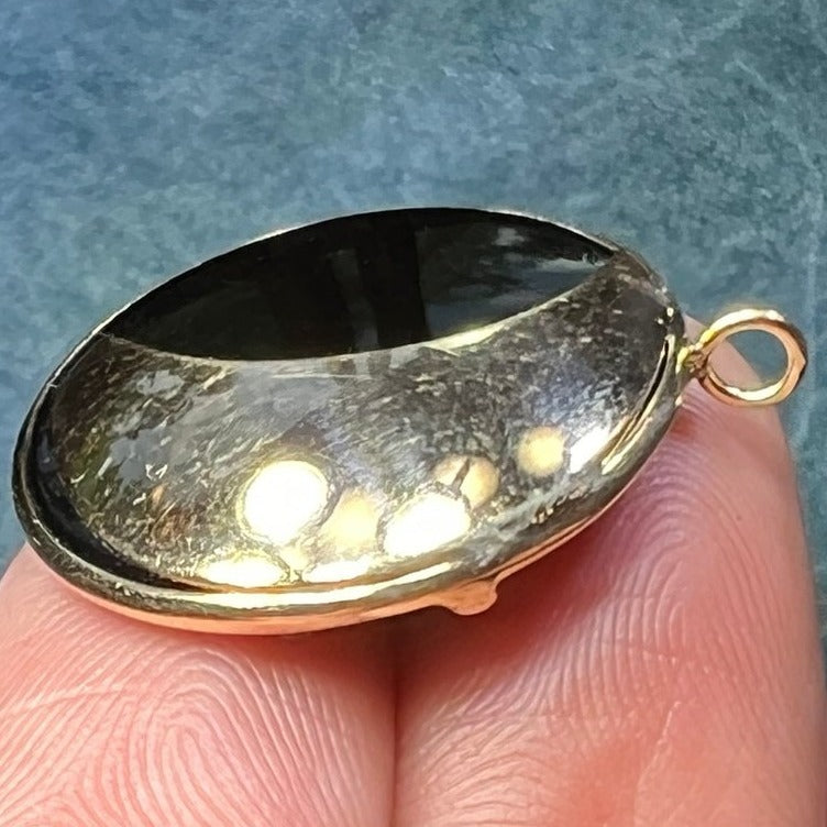 14k Yellow Gold Onyx Crescent Moon Circle Pendant. 1" R