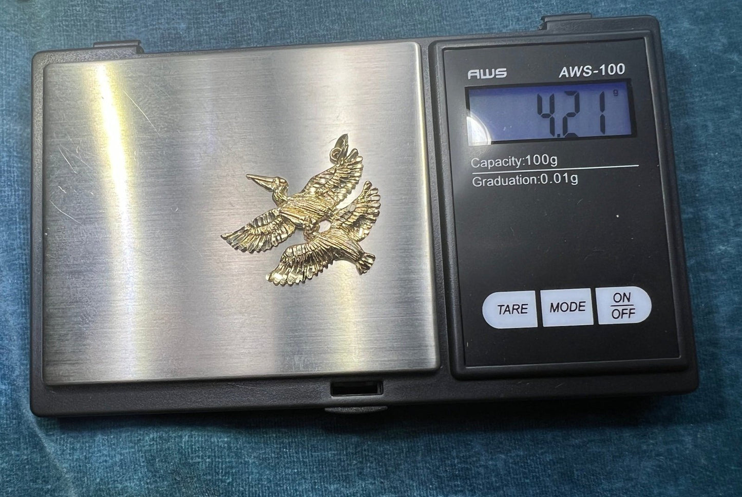 14k Yellow Gold Pair of Pelicans in Flight Pendant. Cooperation! 1.25"