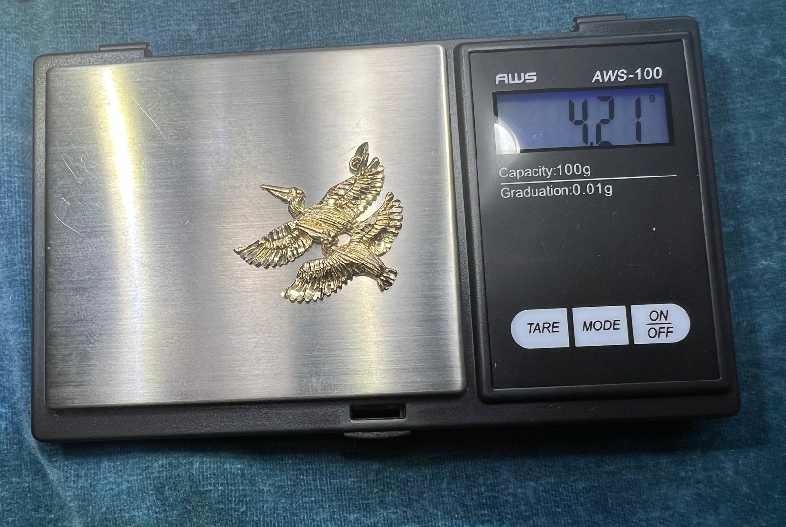14k Yellow Gold Pair of Pelicans in Flight Pendant. Cooperation! 1.25"