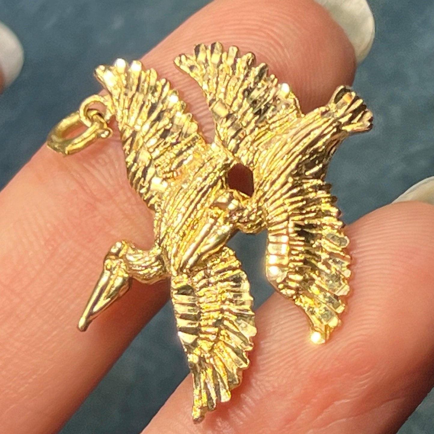 14k Yellow Gold Pair of Pelicans in Flight Pendant. Cooperation! 1.25"