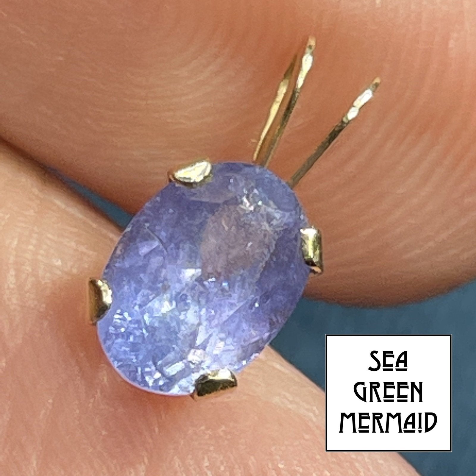 14k Yellow Gold Periwinkle Tanzanite Pendant. Small Oval