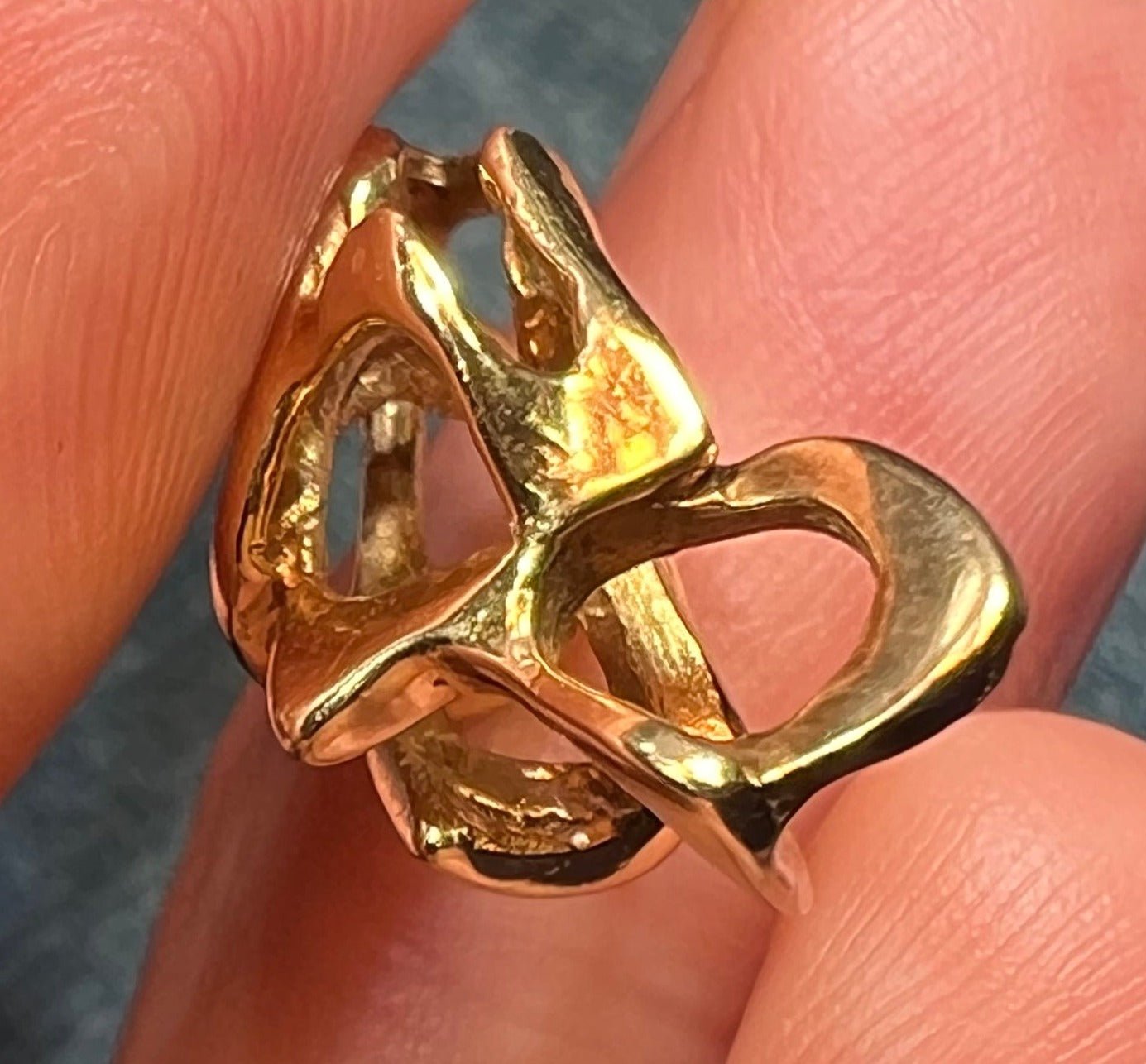 14k Yellow Gold Sculptural 3-D Knot Pendant. Designer **Video**