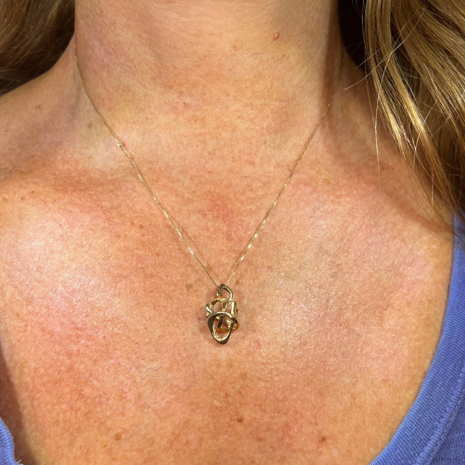 14k Yellow Gold Sculptural 3-D Knot Pendant. Designer **Video**