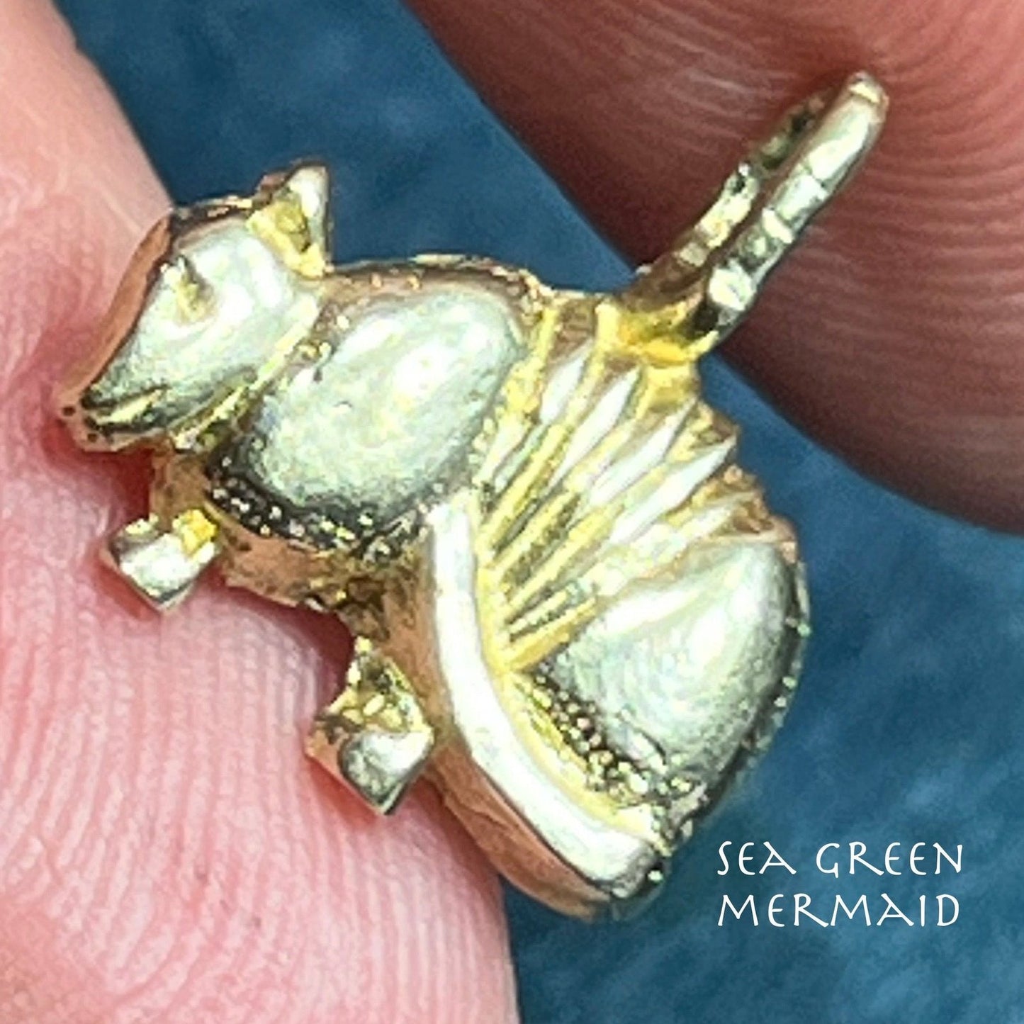 14k Yellow Gold Texas ARMADILLO Pendant. Protection