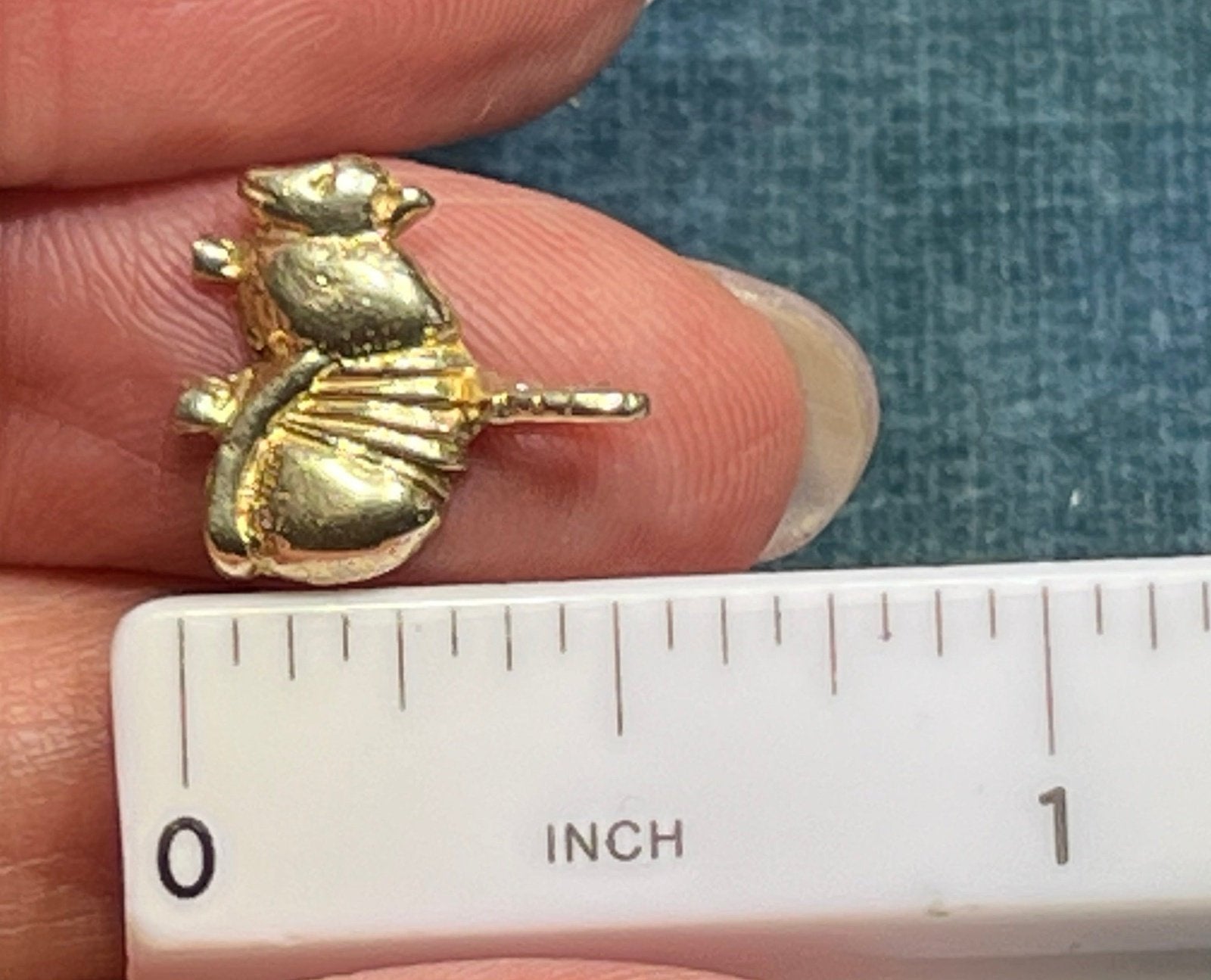 14k Yellow Gold Texas ARMADILLO Pendant. Protection