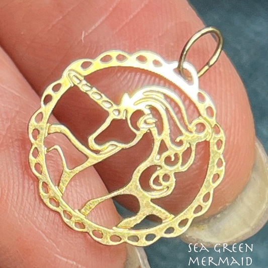 14k Yellow Gold UNICORN Filigree Circle Pendant. Small!