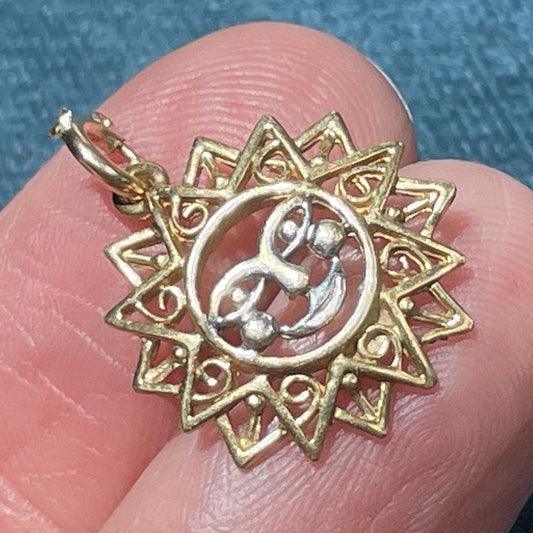 14k Yellow & White Gold Aztec Mayan Filigree God Face / Sun Burst Pendant.