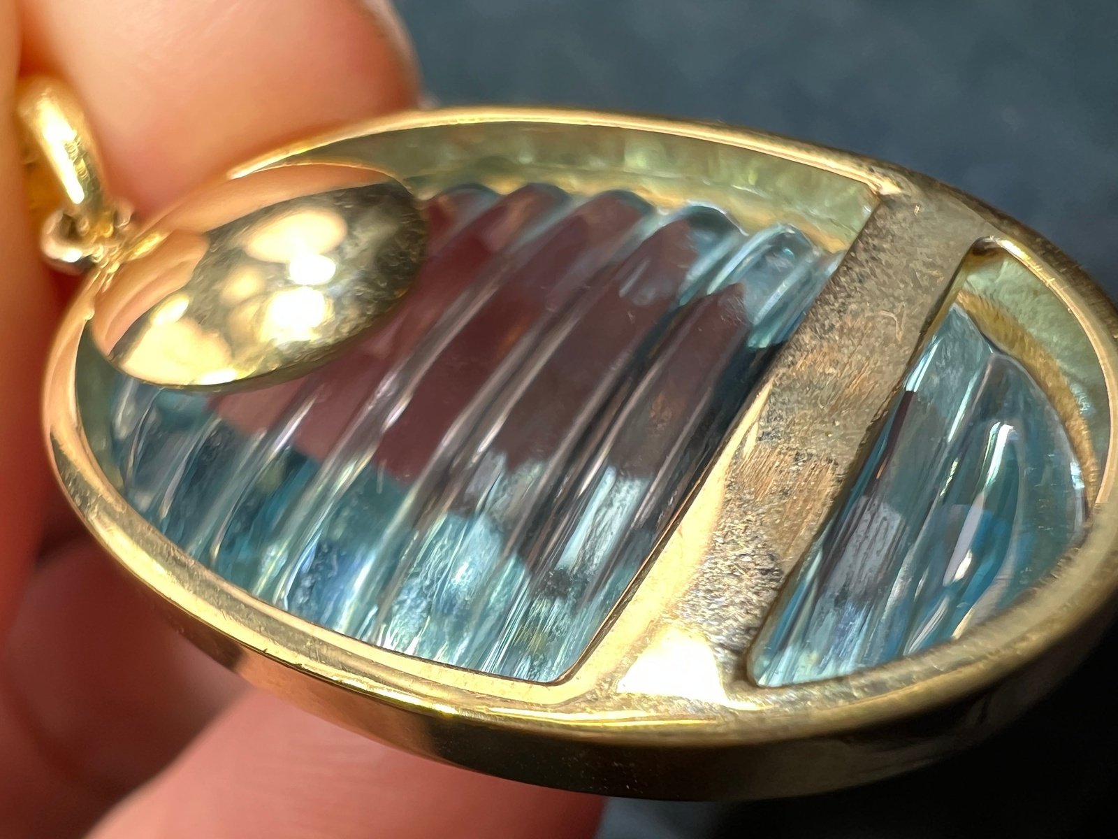 14k Yellow Gold 20 Ct Blue Topaz Fantasy Cut Pendant. 12g + 1.4"