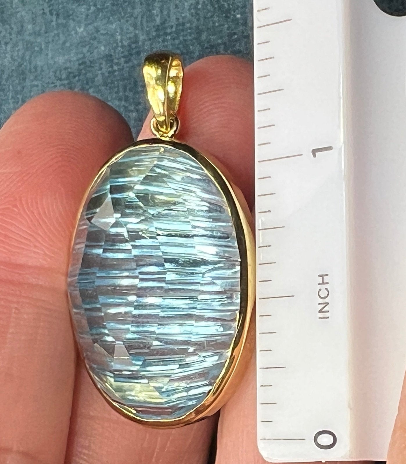 14k Yellow Gold 20 Ct Blue Topaz Fantasy Cut Pendant. 12g + 1.4"