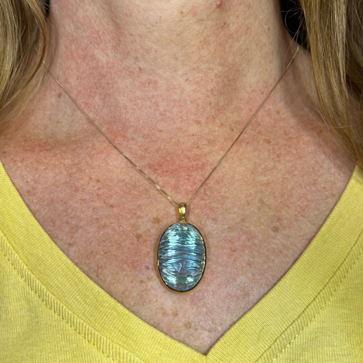 14k Yellow Gold 20 Ct Blue Topaz Fantasy Cut Pendant. 12g + 1.4"