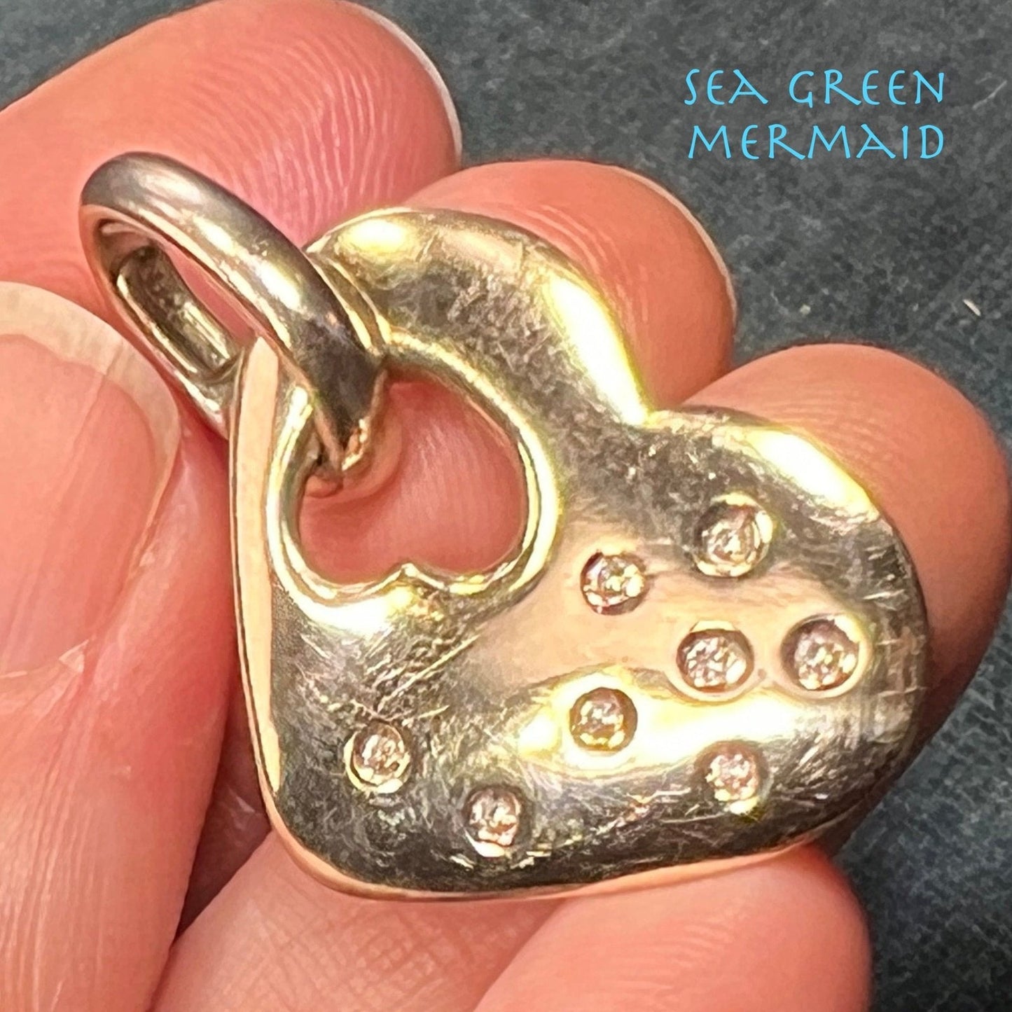 18k W Gold Designer Nicolis Cola Diamond Heart Pendant. 11g