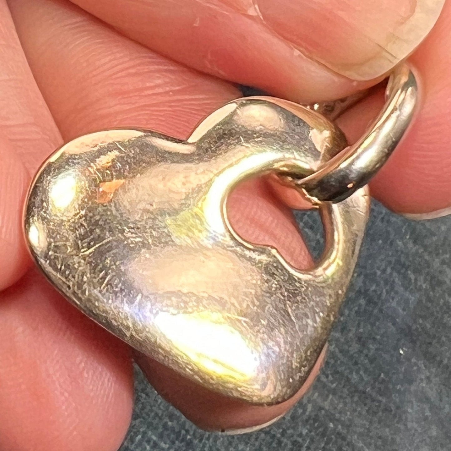 18k W Gold Designer Nicolis Cola Diamond Heart Pendant. 11g