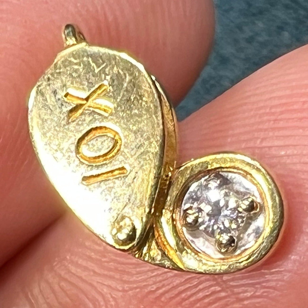 18k Yellow Gold Diamond JEWELERS LOUPE Pendant Charm. TINY!