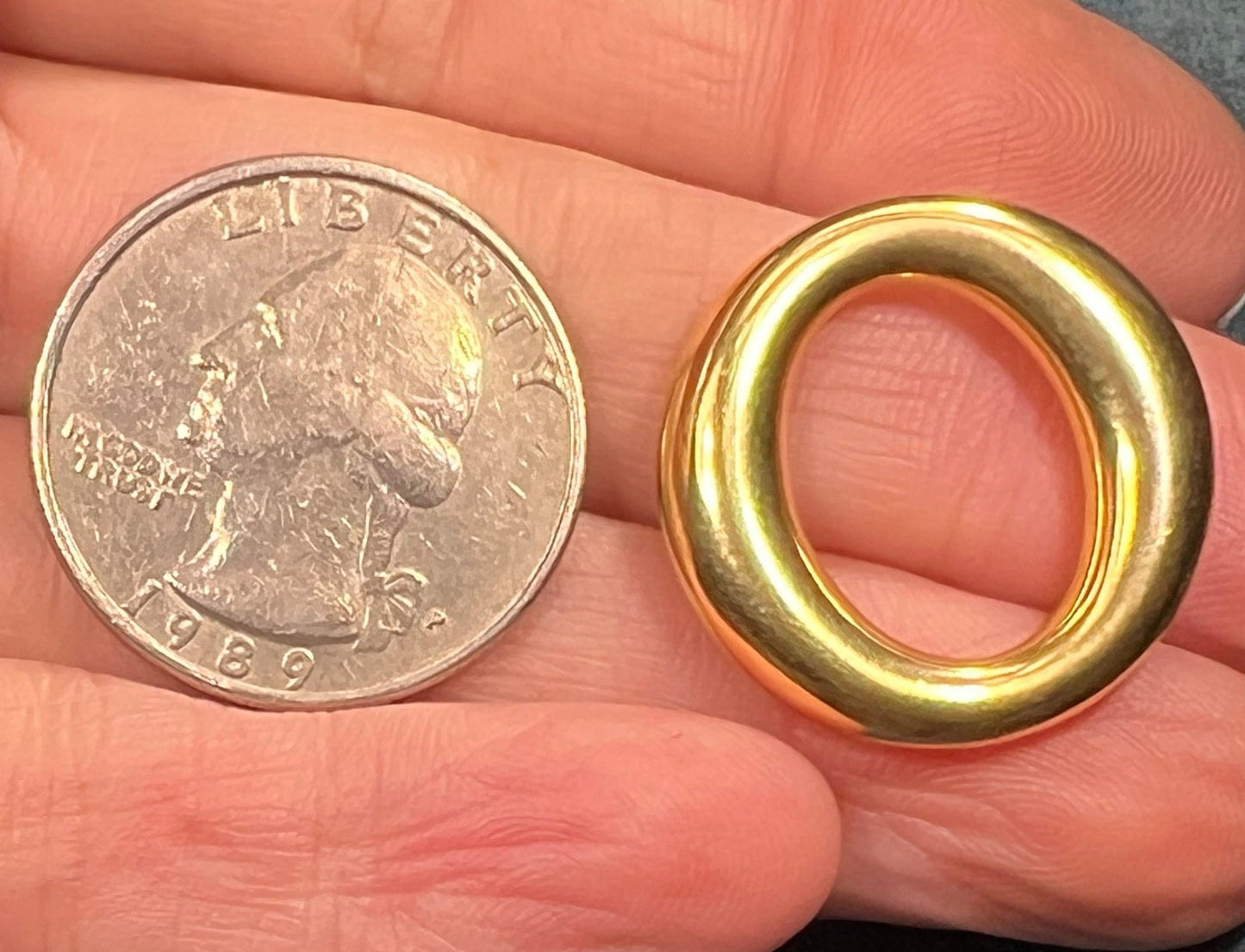 18k Gold *Famous Designer* Sevillana 1" Circle Pendant. *Signed*