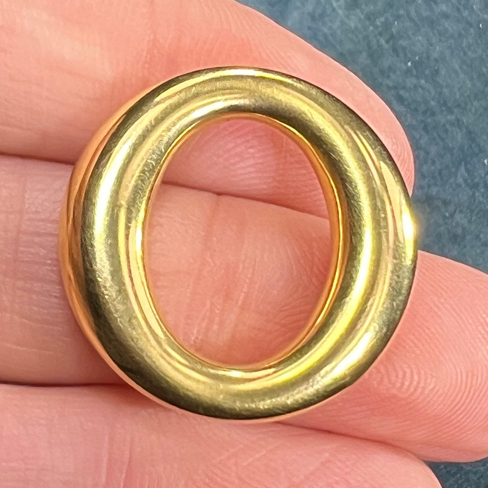 18k Gold *Famous Designer* Sevillana 1" Circle Pendant. *Signed*