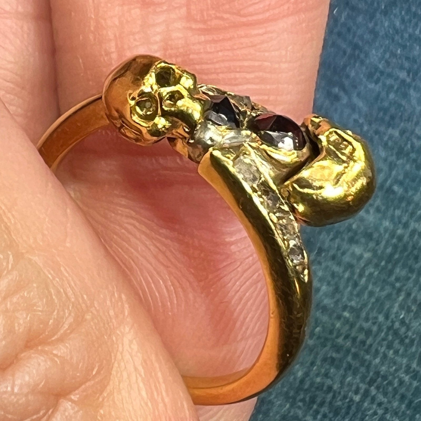 Garnet clearance skull ring
