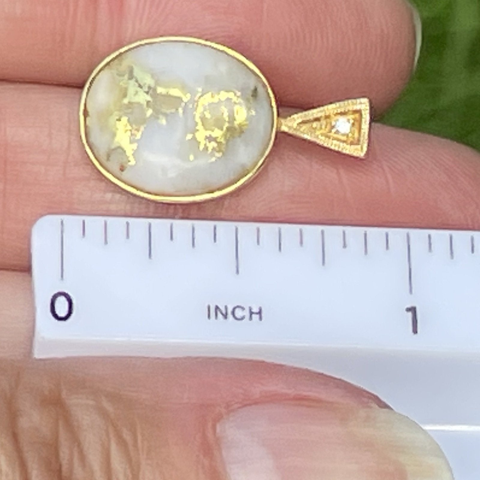 Gold bearing quartz jewelry hot sale
