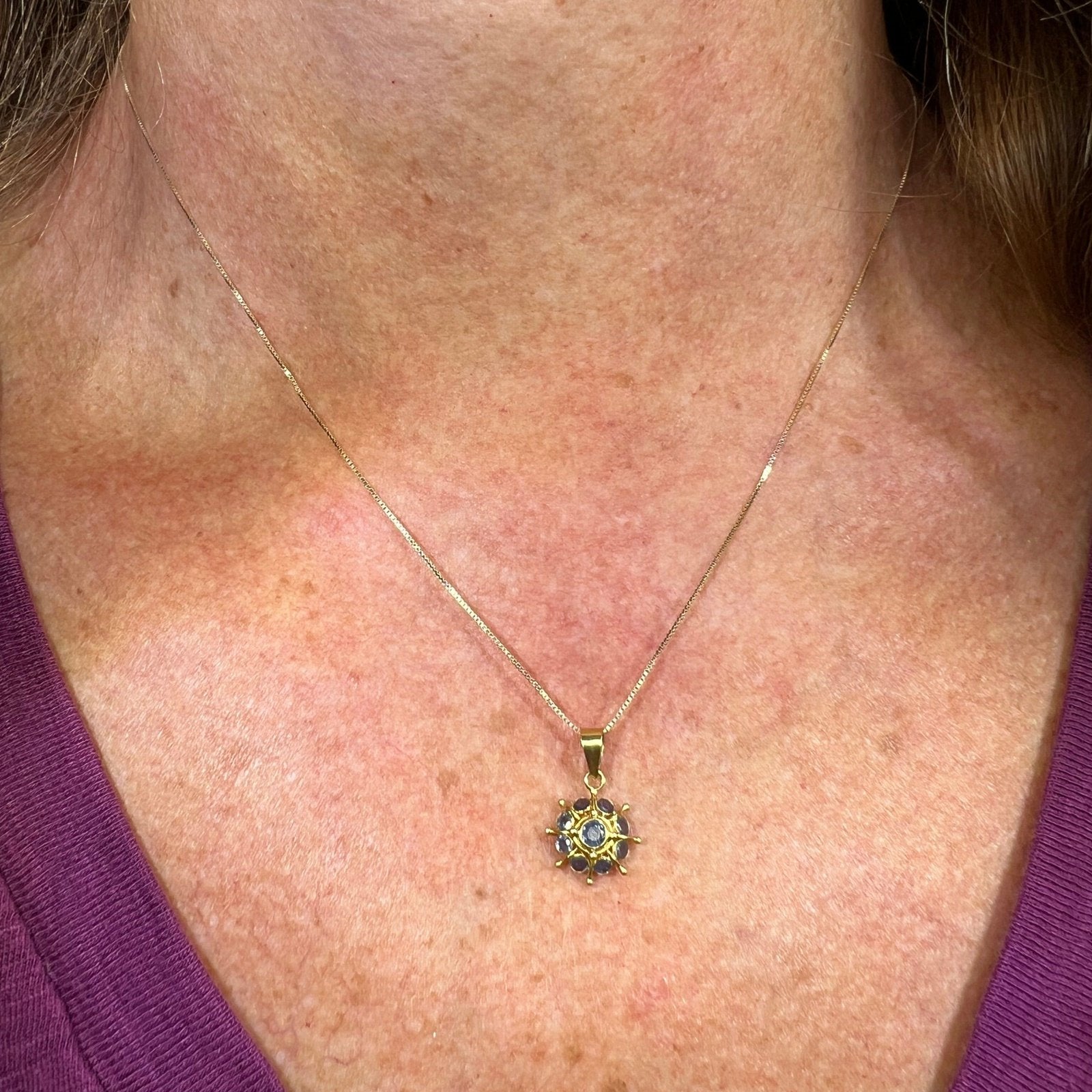 18k Yellow Gold Ceylon Blue Sapphire Sun-Burst Pendant. Tiny!
