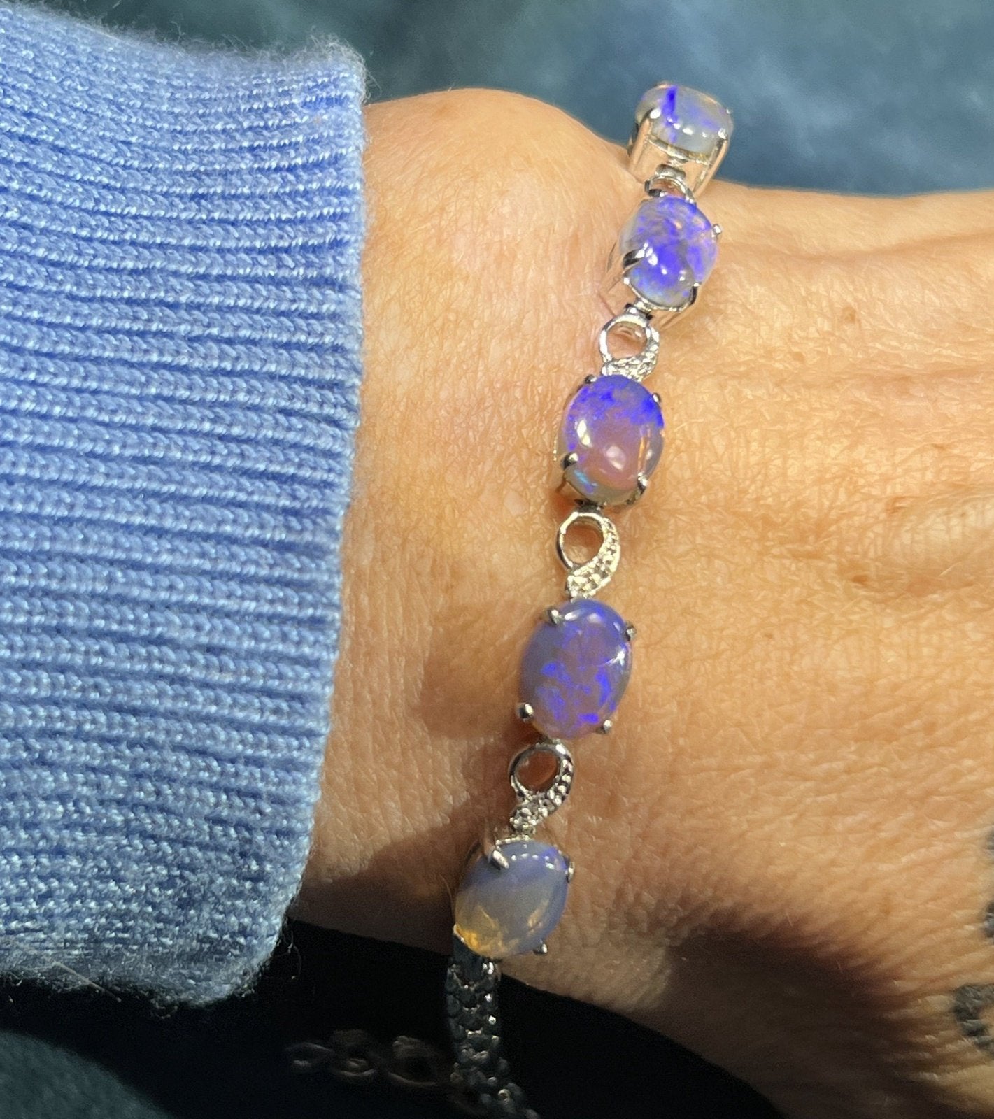 Australian 5 TCW Lavender Jelly Opal Bracelet in 925. **VIDEO"