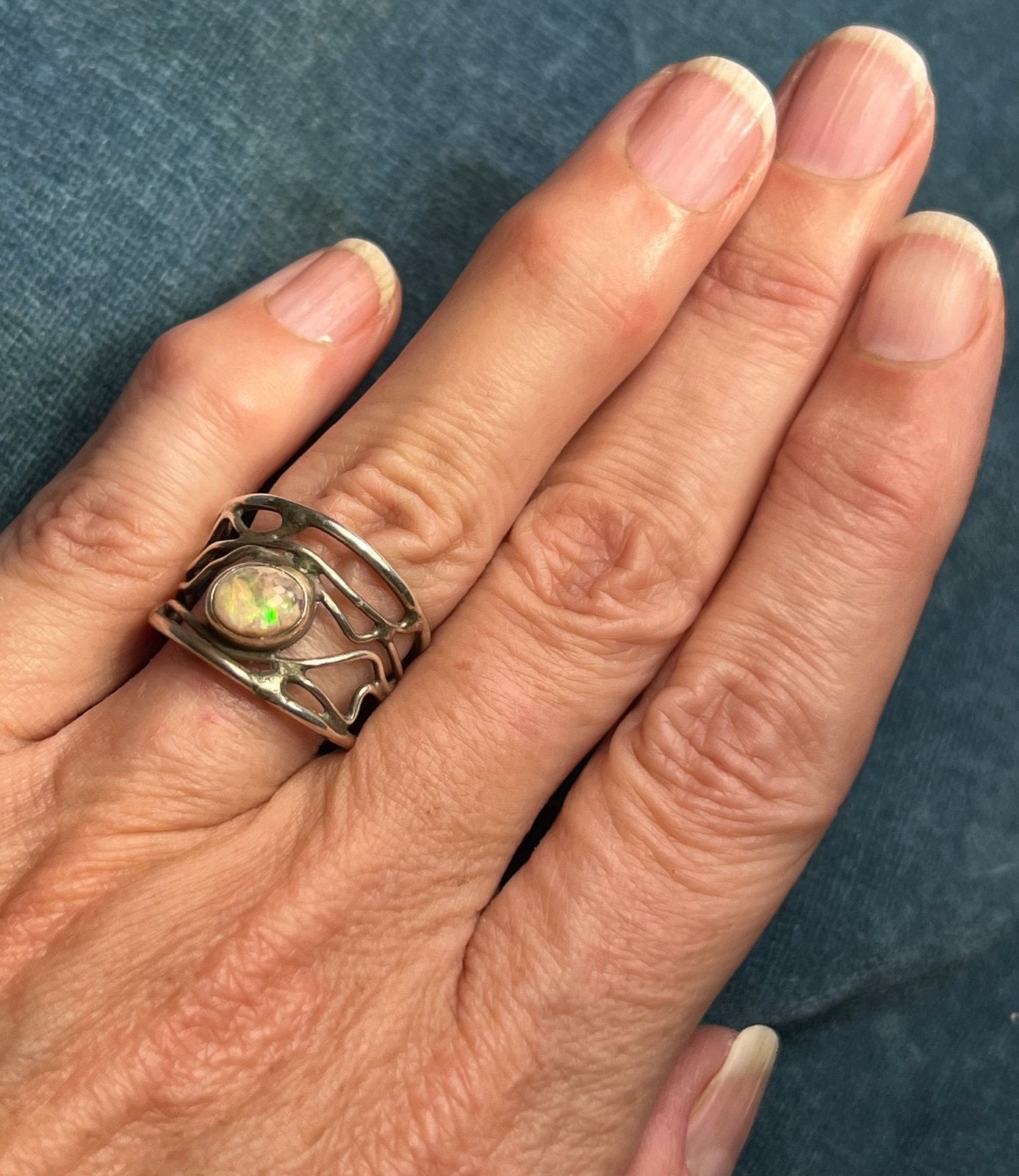 Australian Jelly Boulder Opal Artisan 925 Ring. Wide **VIDEO**