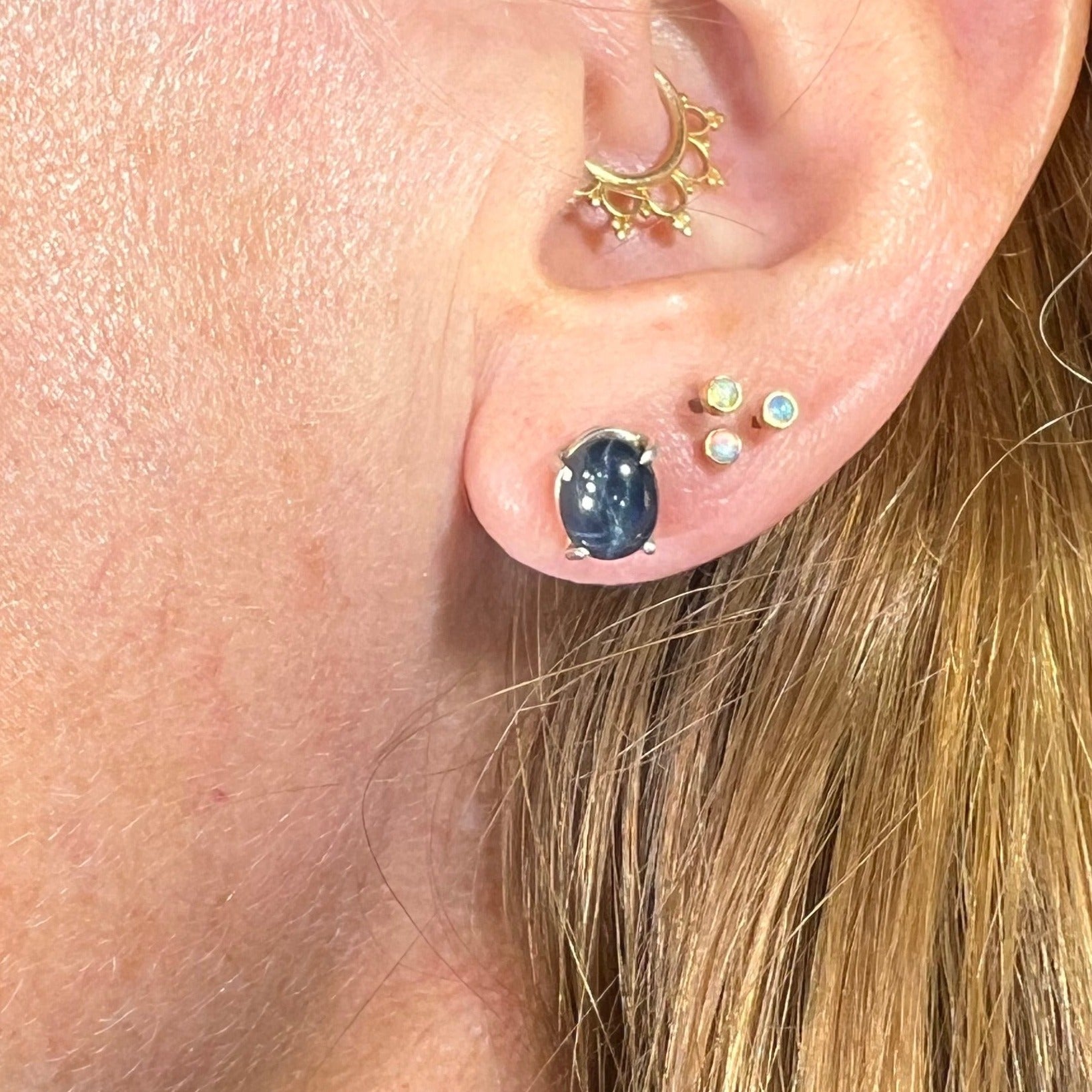 Natural star sapphire shop earrings